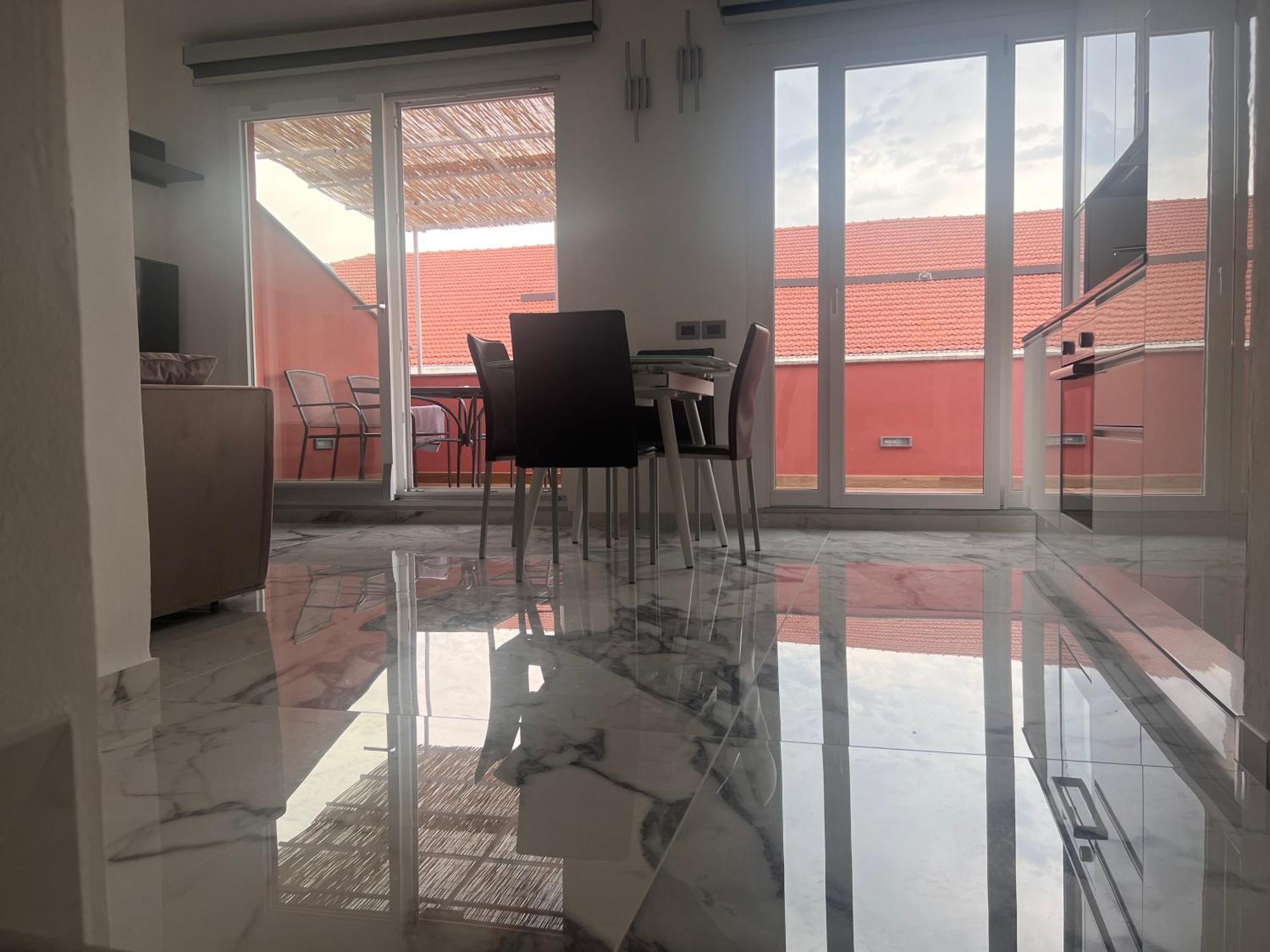 Casa Vacanza " La Rosa " Imperia Liguria Exterior foto